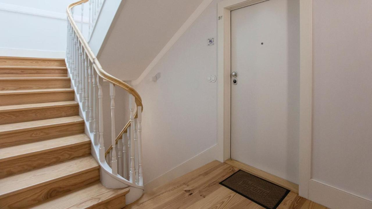 פורטו Stylish Studio W/ Ac & Balcony By Lovelystay מראה חיצוני תמונה